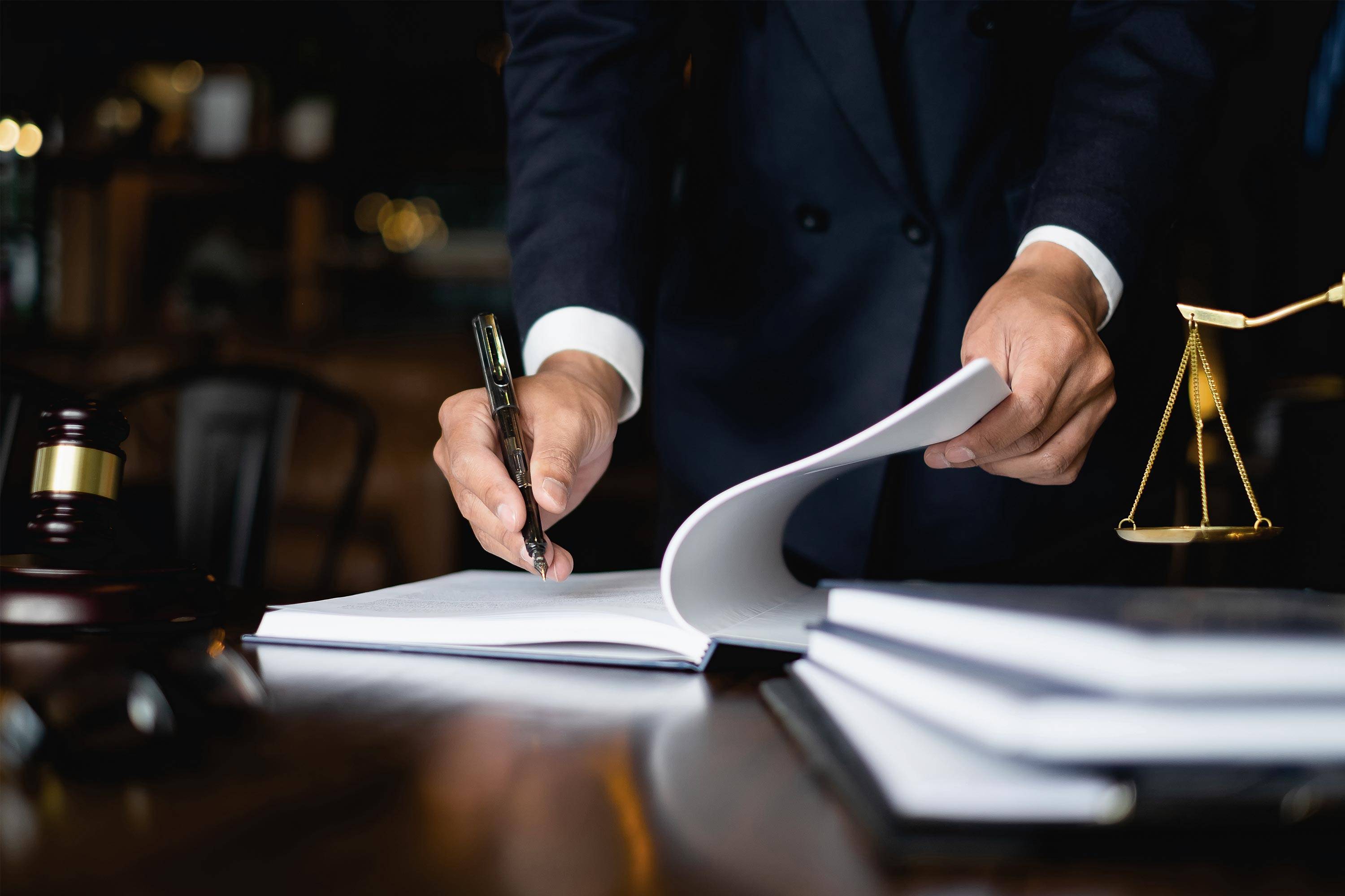 cz-legal-assistenza-legale-lugano-home-head